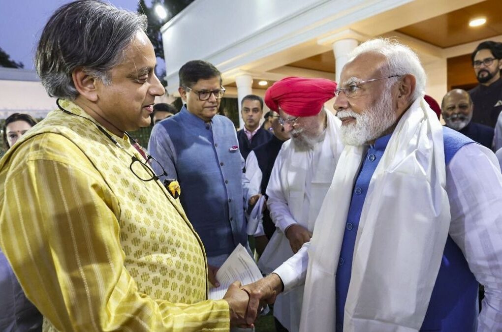 Shashi Tharoor praises PM Narendra Modi