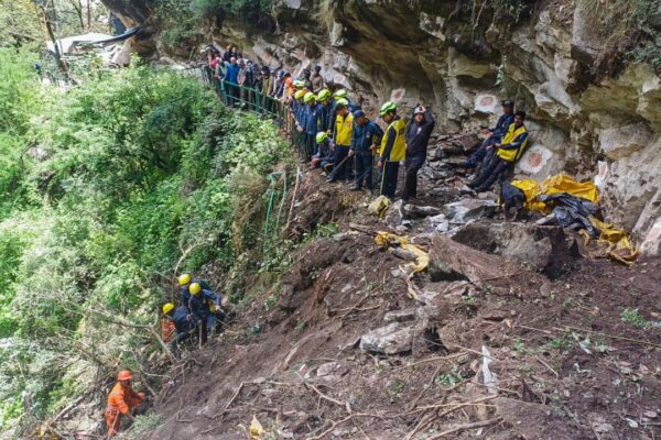 Heavy rains trigger roadblocks, halt Yamunotri Yatra in Uttarakhand halt Yamunotri Yatra in Uttarakhand